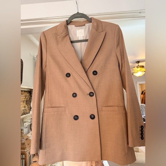 H&M Jackets & Blazers - H&M Classic Tan Blazer with Black Buttons